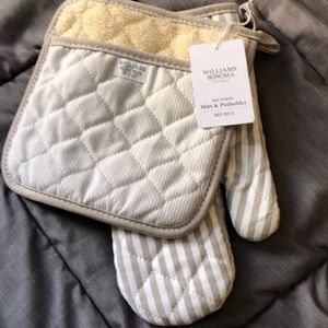 Williams Sonoma Oven Mitt & Potholder New with Tags Bay Stripe